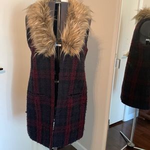Plaid boucle long vest with detachable faux fur collar. Good condition!